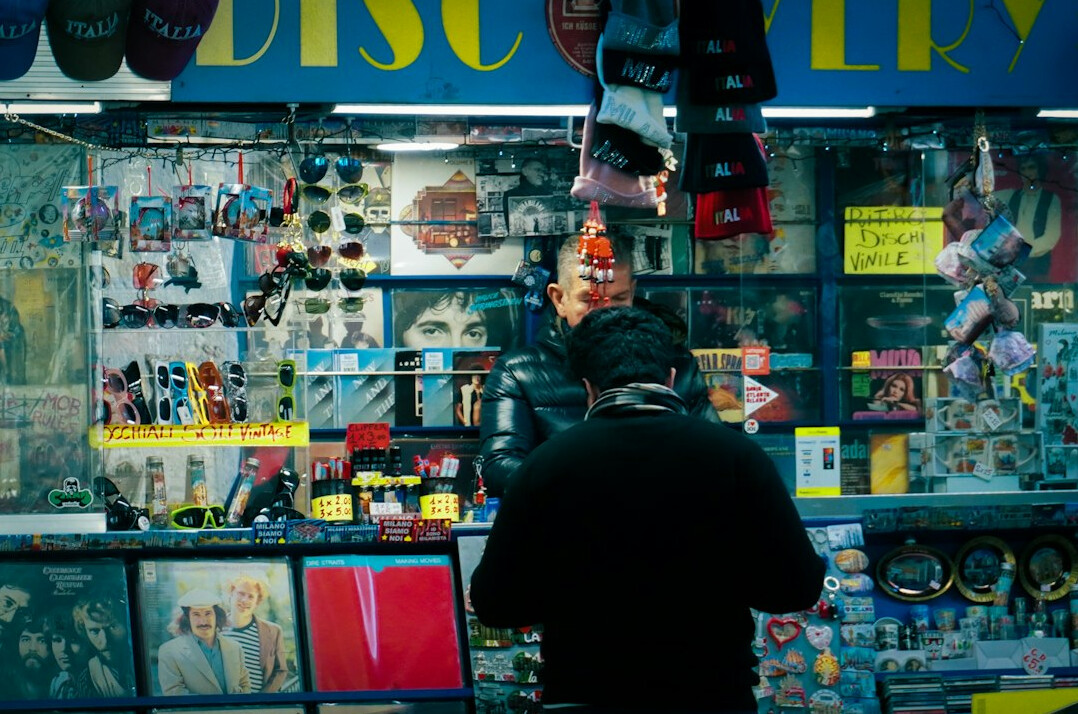 store detective catching shoplifter